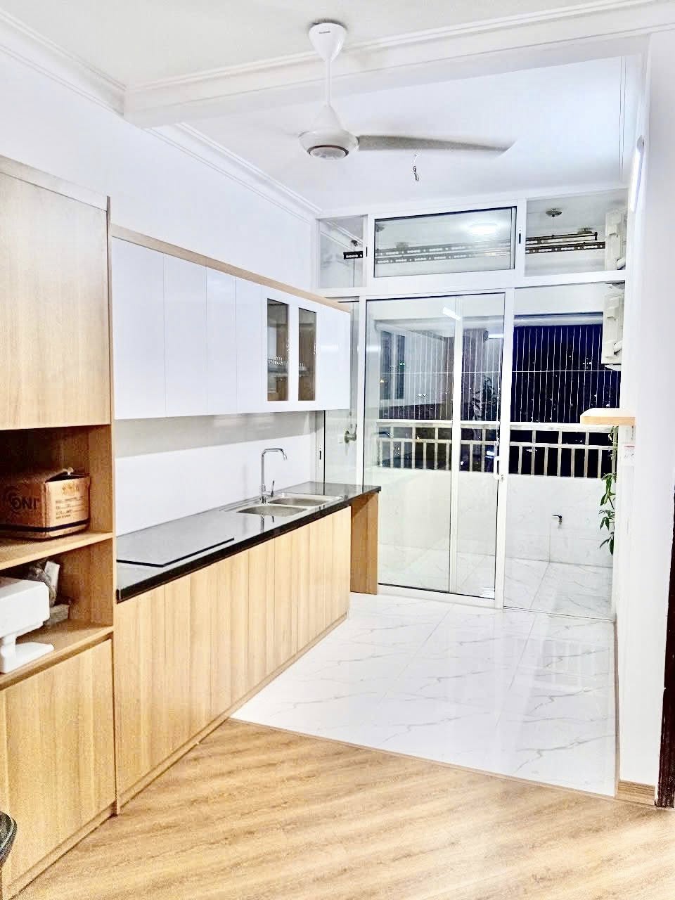 💥Tòa 24T Hoàng Đạo Thúy 121m 3PN, Mới đẹp ở ngay, 9.45 tỷ trung tâm Cầu Giấy - Ảnh 2