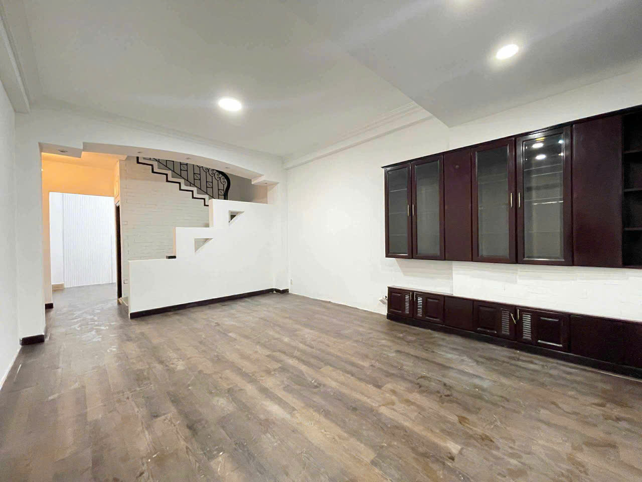 🔥 MẶT TIỀN TRUNG TÂM PHÚ NHUẬN 61m2 - 4 TẦNG- 5 PN - GARARA Ô TÔ - CHỈ 13.X - Ảnh 2