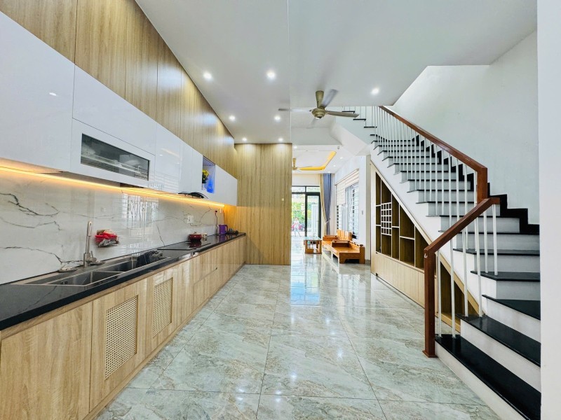 NHÀ 4 TẦNG x 90M2, ĐƯỜNG 7M5 ĐINH ĐỨC THIỆN – GẦN BIỂN HÒA MINH, LIÊN CHIỂU - CHỈ HƠN 7 TỶ - Ảnh 1