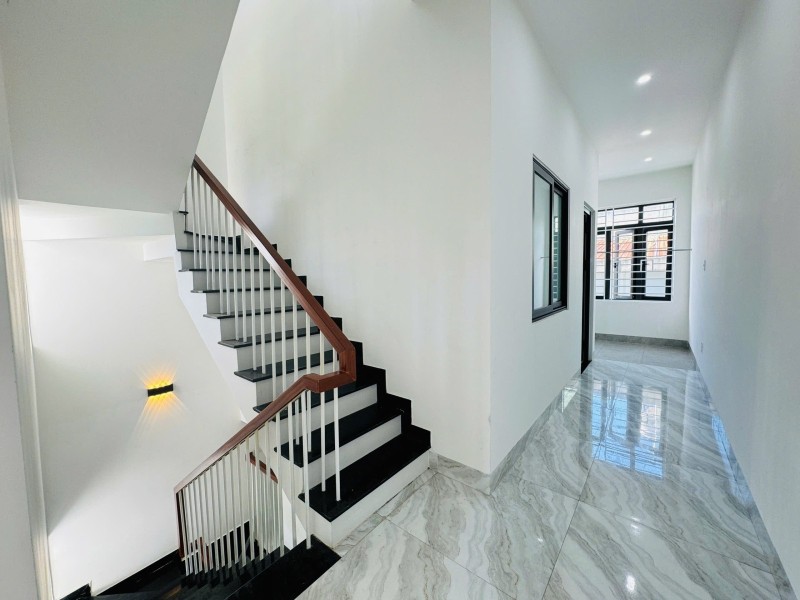 NHÀ 4 TẦNG x 90M2, ĐƯỜNG 7M5 ĐINH ĐỨC THIỆN – GẦN BIỂN HÒA MINH, LIÊN CHIỂU - CHỈ HƠN 7 TỶ - Ảnh 2