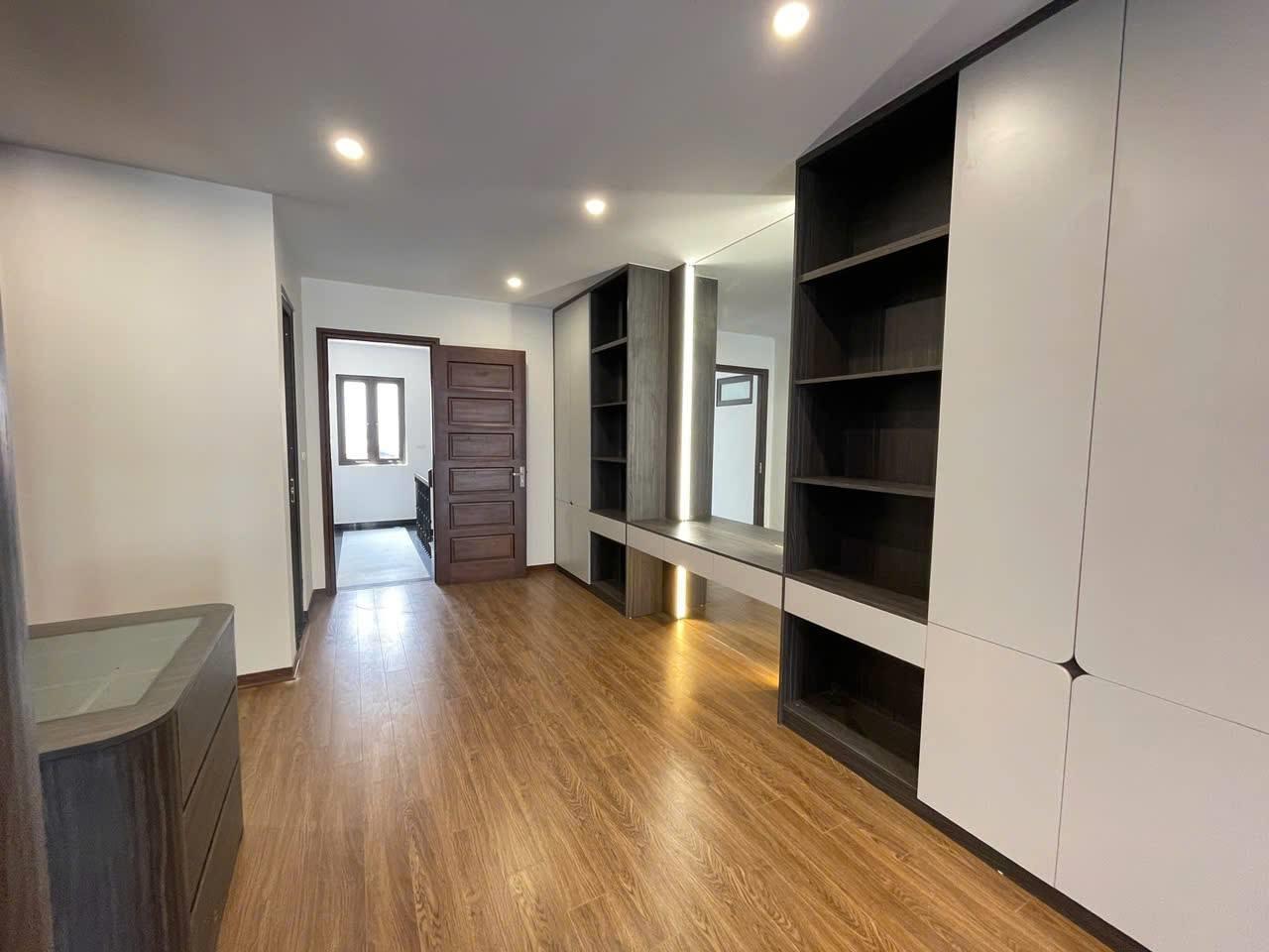 Bán nhà mới tại Ngọc Thụy – Bồ Đề, 63,5/68m², 6 tầng thang máy - Ảnh 1