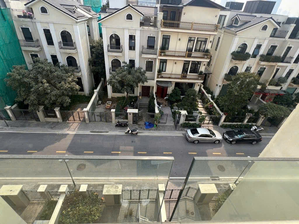 Cho thuê nhà, mặt sàn 150 m2, 3 tầng, 1 tum, mặt tiền 7,5m, KĐT Starlake Tây Hồ Tây, HÀ THIÊN VŨ - Ảnh 3
