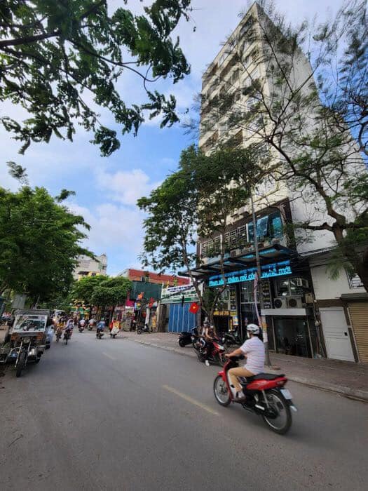 Bán nhà mặt phố Xuân La, Tây Hồ, vỉa hè ô tô tránh, kinh doanh sầm uất. Giá 22 tỷ - Ảnh 1