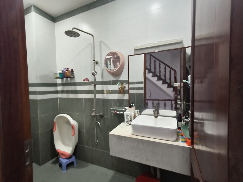 Bán nhà mặt phố Dương Đình Hội, Q.9, DT 130m2, 3 tầng, 5PN, SH, giá 15.9 tỷ. - Ảnh 4