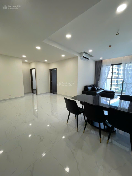Cho thuê Diamond Centery 96m2 2pn 1 kho full nội thất cao cấp. - Ảnh 1