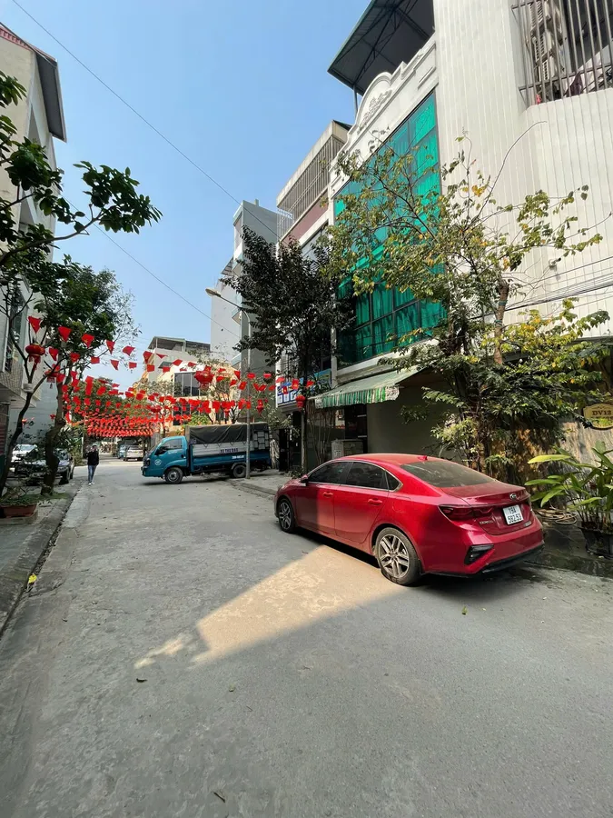 Bán căn LK Yên Lộ 53mx4 tầng, nhà còn mới, phân lô, kinh doanh, giá tốt chào 12.3 tỷ. - Ảnh 1