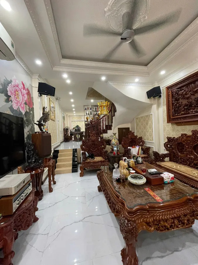 Bán LK  KĐT văn Phú, Hà Đông,PHÂN LÔ, VỈA HÈ  nhà đẹp, ở ngay, full nội thất xịn, thiết kế hiện đại - Ảnh 2