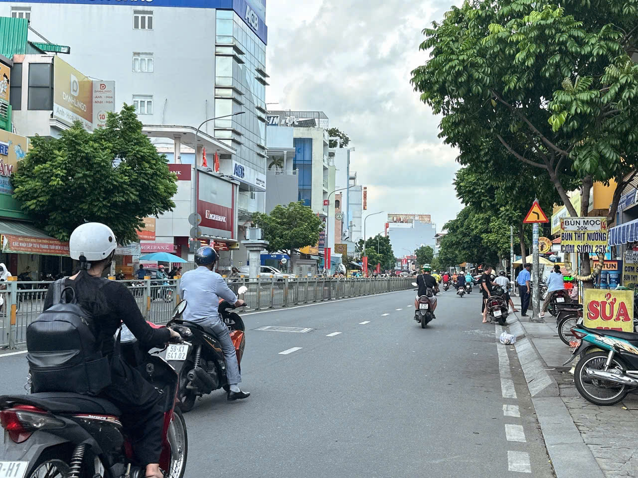 Bán đất tặng nhà 3 lầu 384m2 hẻm 1 sẹc Nguyễn Văn Lượng ngang 8m 17PN gần Lotte 28.6 tỷ - Ảnh 2