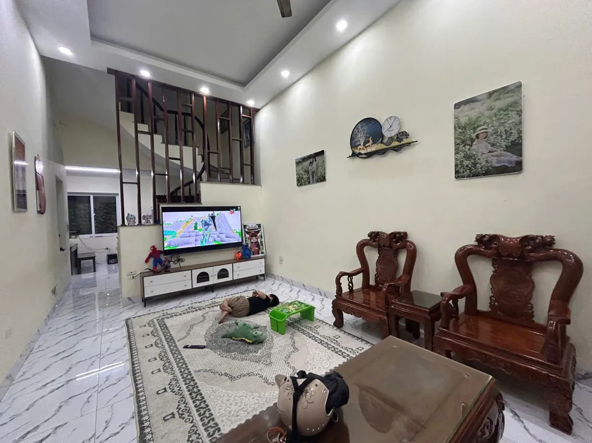 Bán nhà đường 19/5, Hà Đông, Ô tô, 3 thoáng 80x4 tầng giá 16 tỷ. - Ảnh 1