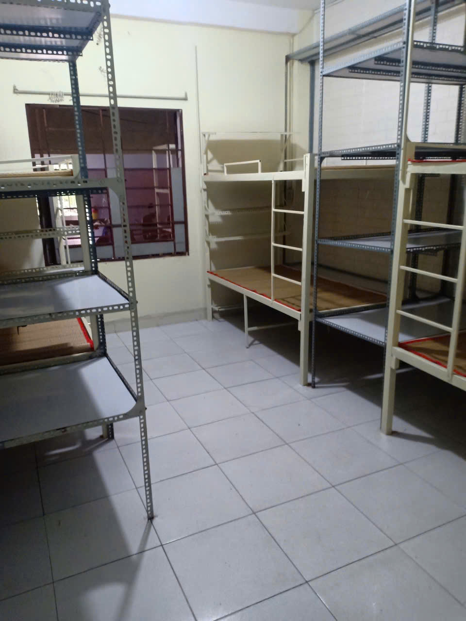 KÝ TÚC XÁ & PHÒNG RIÊNG – SÁT VÁCH ĐH CÔNG NGHIỆP THỰC PHẨM (HUFI) - Ảnh 3