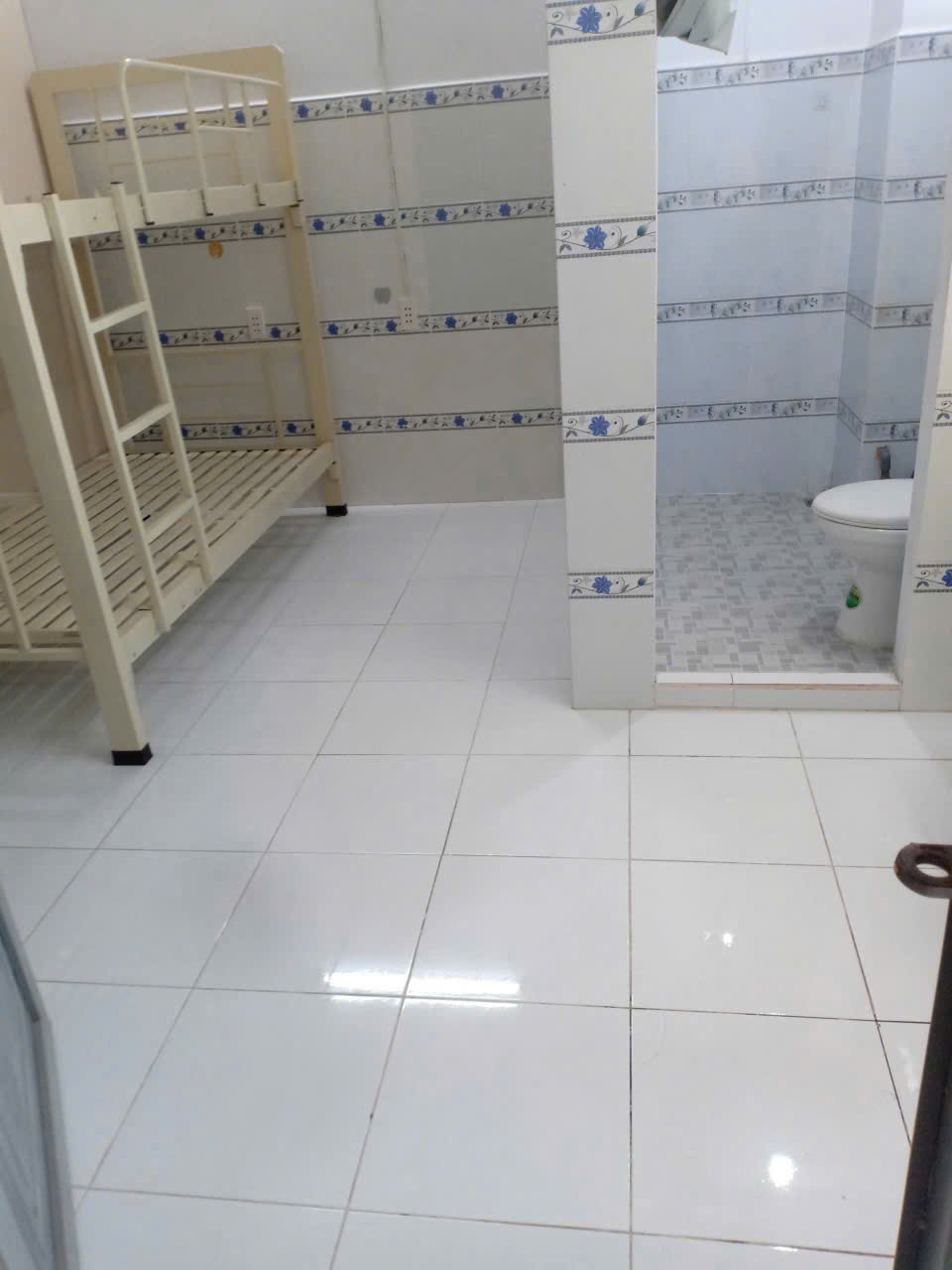 KÝ TÚC XÁ & PHÒNG RIÊNG – SÁT VÁCH ĐH CÔNG NGHIỆP THỰC PHẨM (HUFI) - Ảnh chính