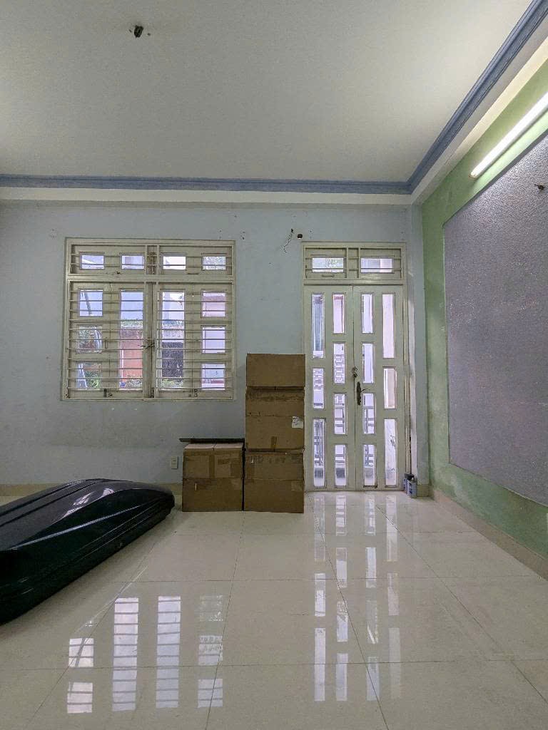 NHÀ B.ÁN NGUYỄN VĂN KHỐI GV - GẦN ST LOTTE NG.V.LƯỢNG & CV LÀNG HOA - HẺM Ô TÔ - 65M²- 3 TẦNG HƠN 7 TỶ - Ảnh 3