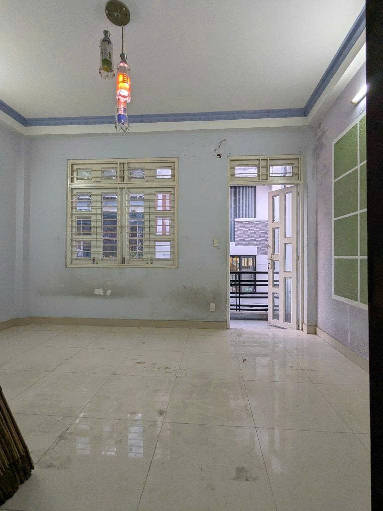 NHÀ B.ÁN NGUYỄN VĂN KHỐI GV - GẦN ST LOTTE NG.V.LƯỢNG & CV LÀNG HOA - HẺM Ô TÔ - 65M²- 3 TẦNG HƠN 7 TỶ - Ảnh 4