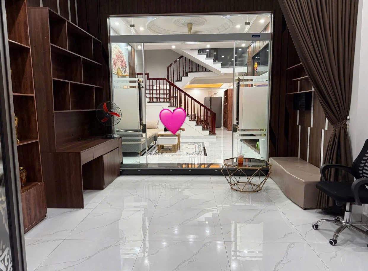 Bán Nhà Mặt Đường 126 Kiều Hạ , Hải Phòng – 2,5 Tầng, 2 Mặt Tiền, Full Nội Thất - Ảnh chính