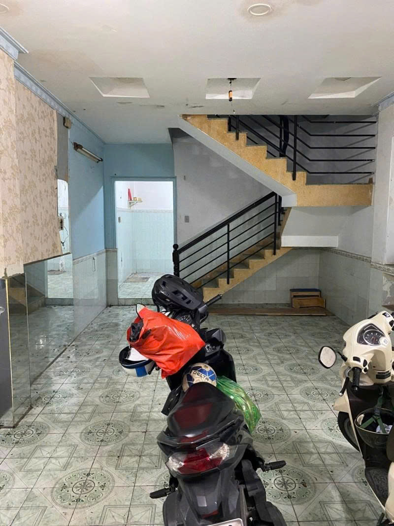 Bán nhà  Hẻm 86/ Ông Ích Khiêm, gần Bình Thới, 5,3x25m, nở hậu 8m, 2 tầng cũ, 15,4 tỷ. - Ảnh chính