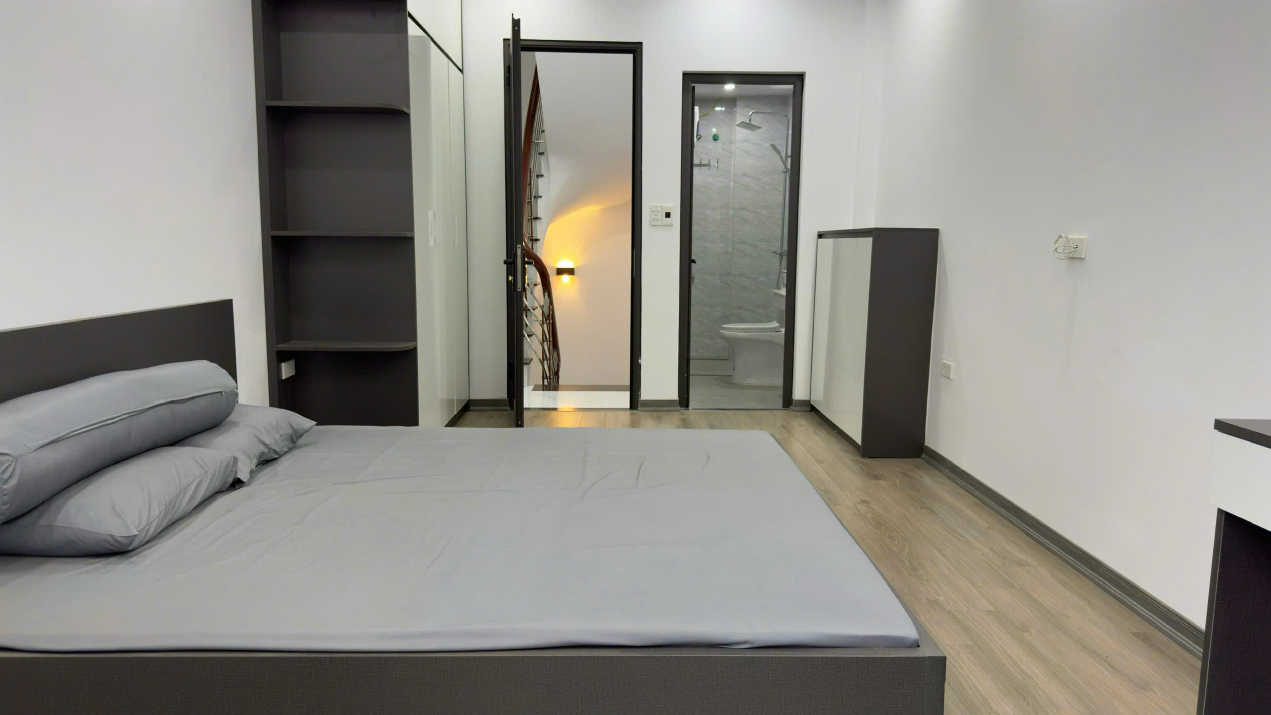 CHÍNH CHỦ CẦN BÁN NHÀ 5 TẦNG TẠI PHƯỜNG VĨNH HƯNG, QUẬN HOÀNG MAI, HÀ NỘI - Ảnh 2
