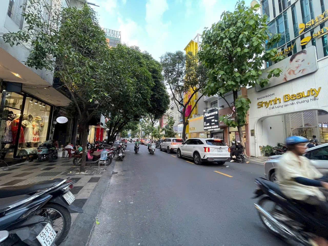 *++BÁN ĐẤT VÀNG QUẬN 1_MTKD đắt giá Nguyễn Trãi gần ngã 6 Phù Đổng 7.1x20 _115Tỷ - Ảnh 2