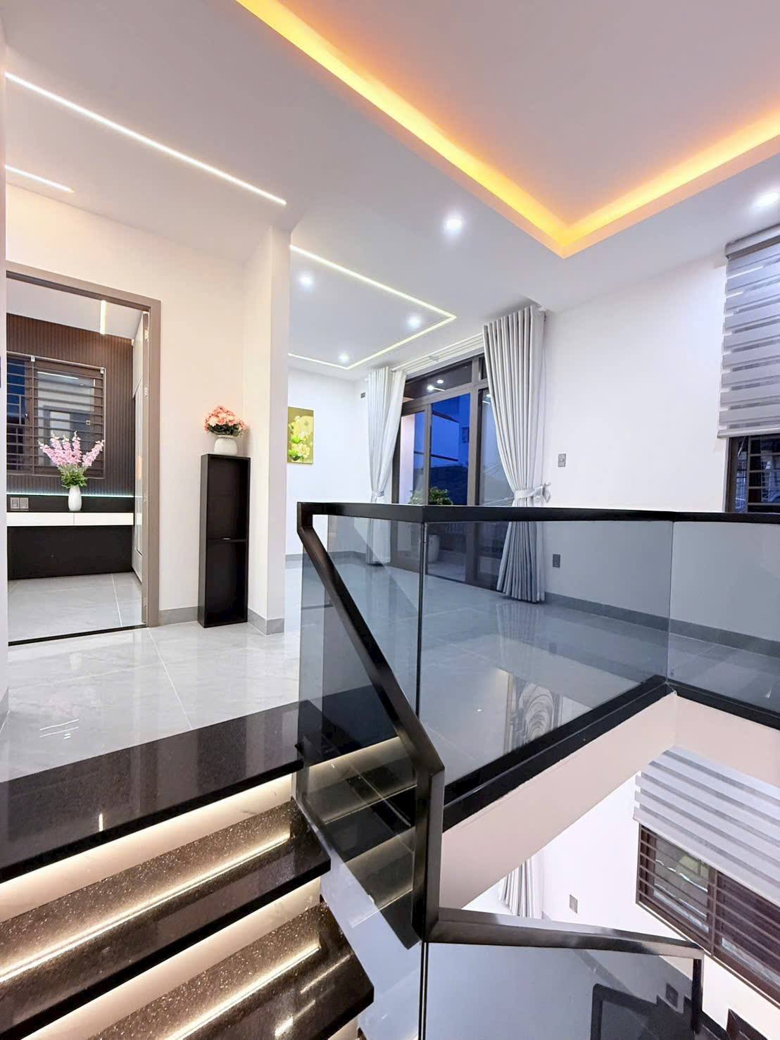 # Nhà sát MT Nguyễn Phước Nguyên, 65m2, ngang 6.5m, 2 tầng mới cứng, nhỉnh 4 tỷ - Ảnh 3