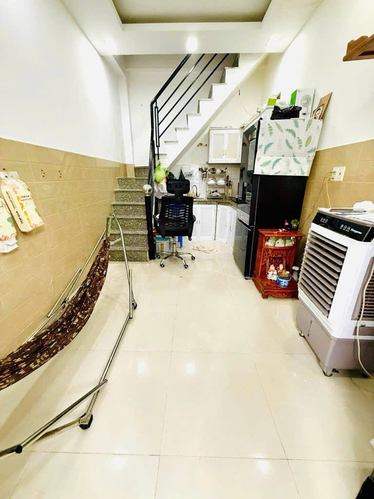 NHÀ 2 MẶT TIỀN XE HƠI NGANG 4 X 22 ĐÚC BÊ TÔNG CÓ 6 TỶ Q7 - Ảnh 4