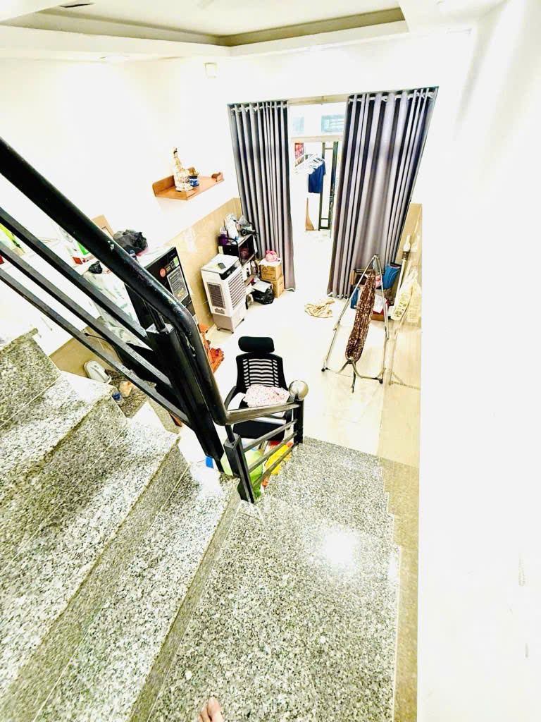 NHÀ 2 MẶT TIỀN XE HƠI NGANG 4 X 22 ĐÚC BÊ TÔNG CÓ 6 TỶ Q7 - Ảnh 1