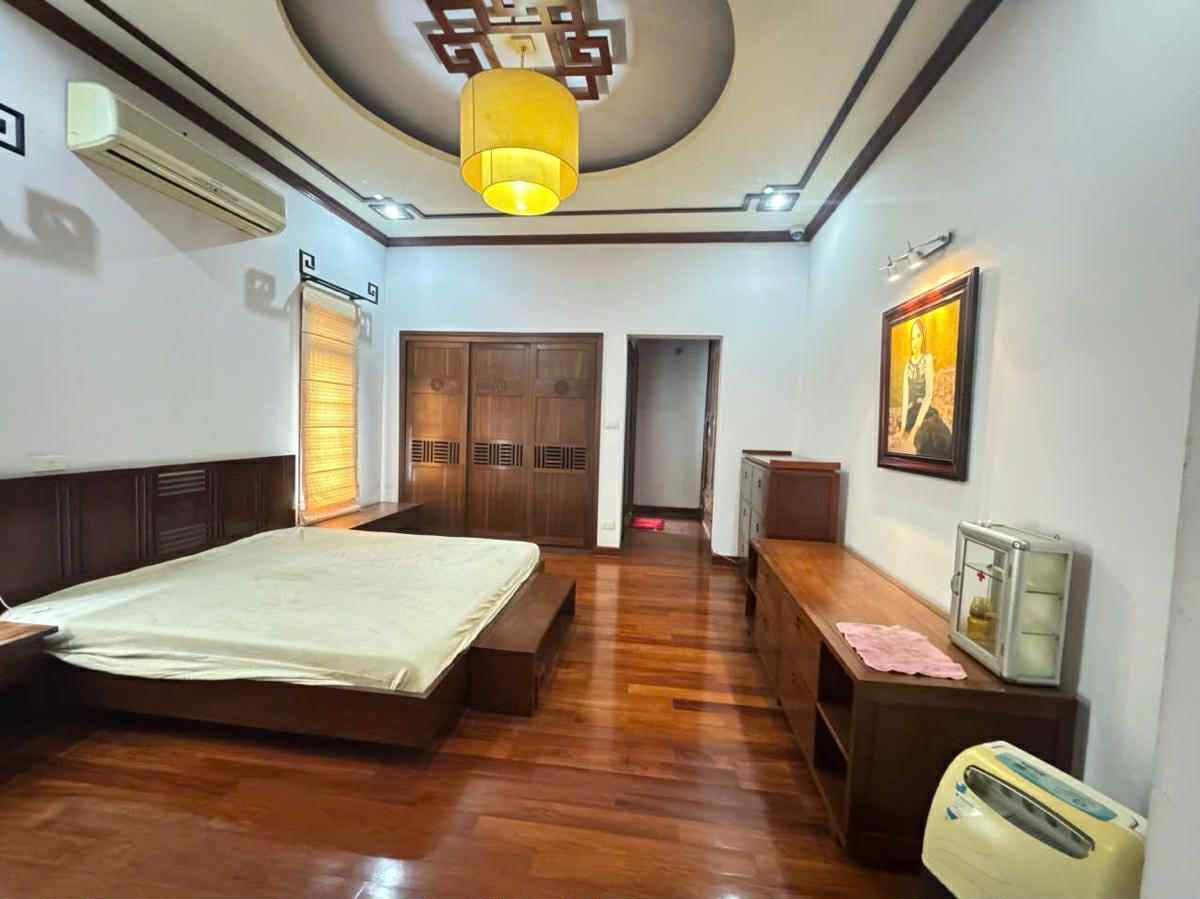 SIÊU HIẾM TRUNG KÍNH - 5 TẦNG - MẶT TIỀN 5.2M - VỈA HÈ RỘNG - KINH DOANH SHOWROOM ĐỈNH CAO - Ảnh chính