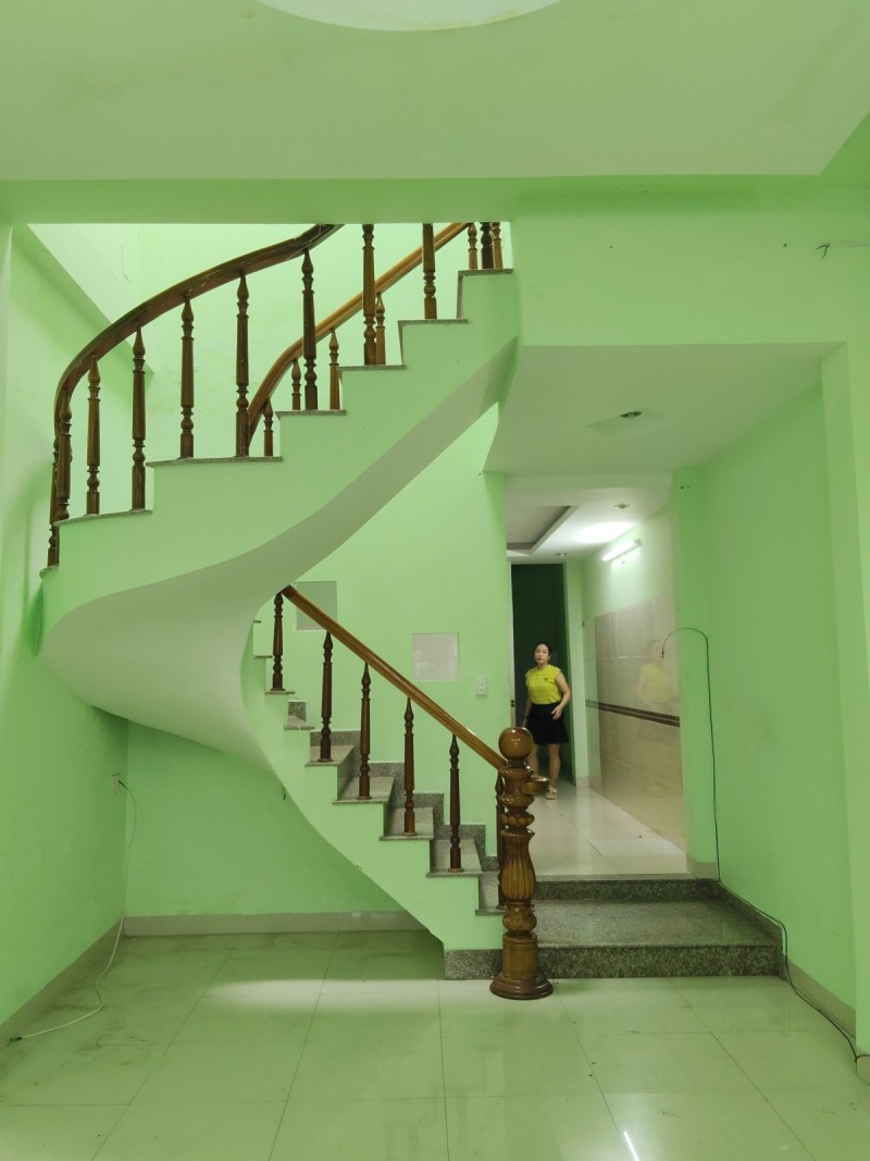 # Nhà Kiệt Ô tô thông, thẳng tắp Hoàng Diệu, 81m2, 2 tầng cứng cáp, 4.xx tỷ - Ảnh chính