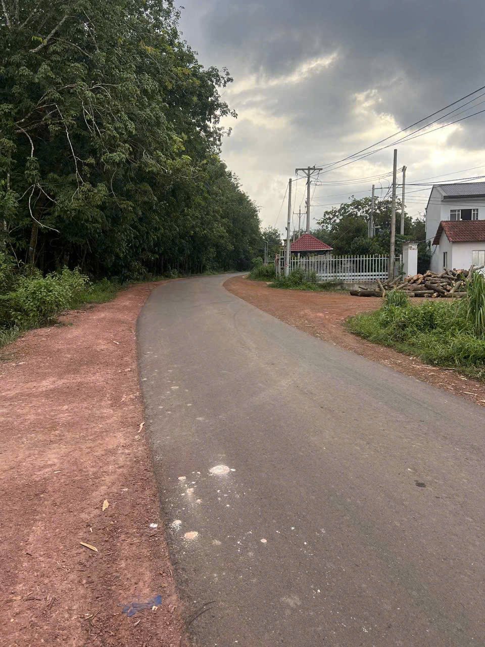📍 Bán nhanh 200m² đất thổ cư giá 250 triệu, đường nhựa 7m, gần KCN 🏡 - Ảnh 1