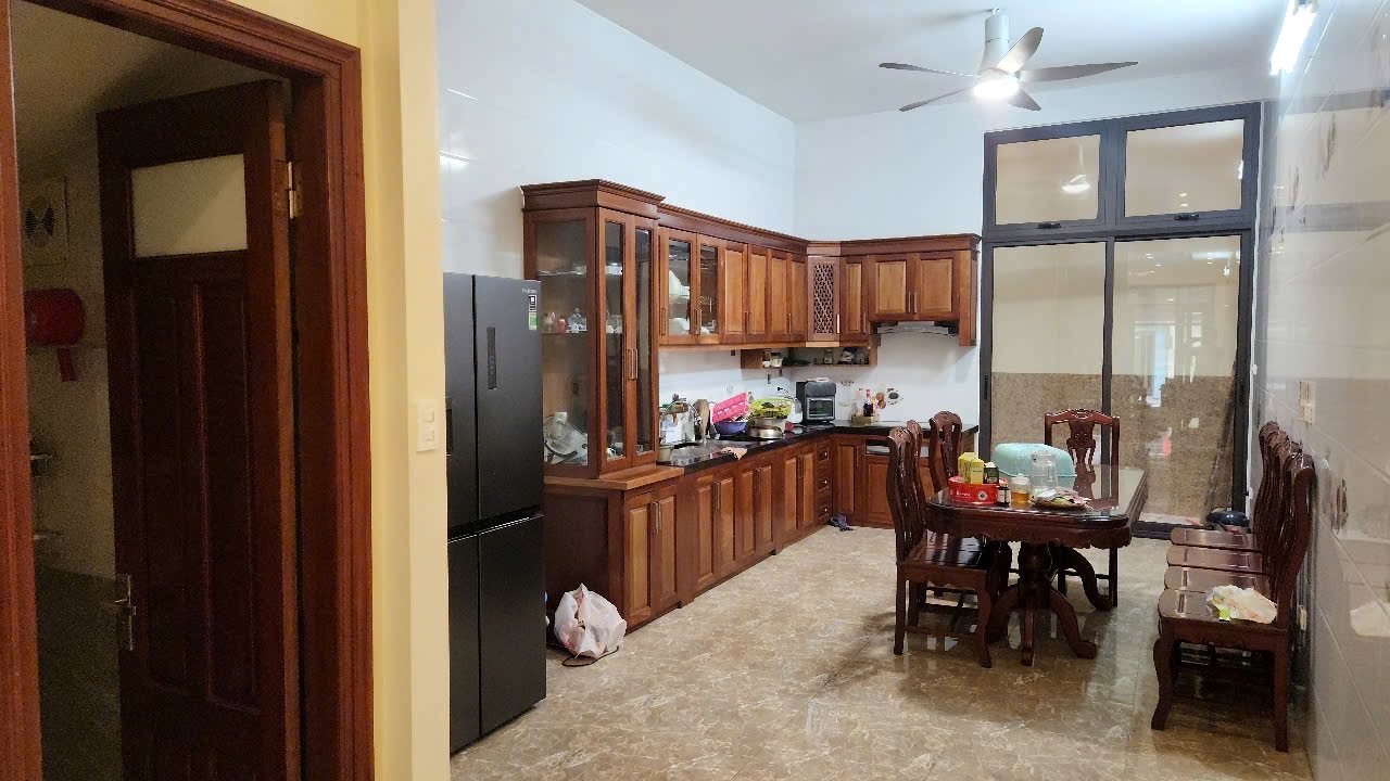 GẤP bán nhà MP Thanh Lân, HM giá 26 tỷ, 110m2x4T, ẢNH THẬT ở luôn - Ảnh 2