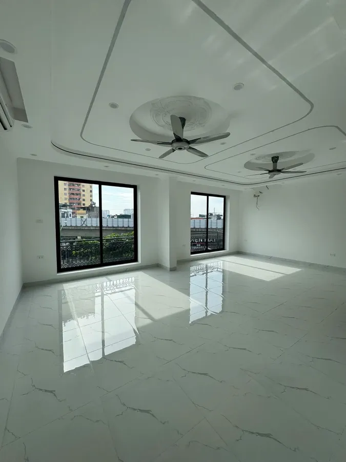 BÁN NHÀ MẶT PHỐ QUANG TRUNG 55MX6 TẦNG VỈA HÈ ĐÁ BÓNG, THANG MÁY, KD 25.5 TỶ. - Ảnh 1