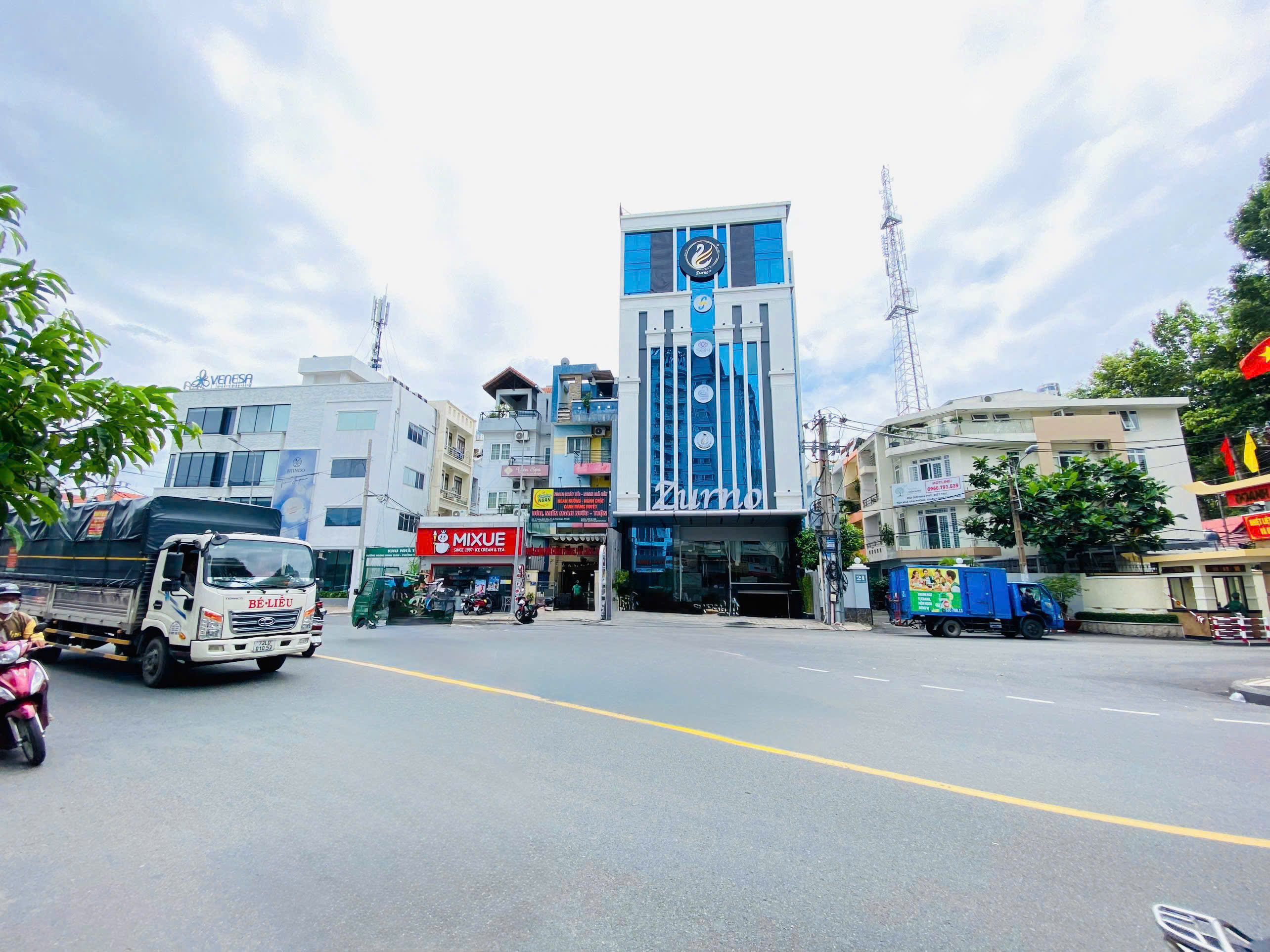 Bán Nhà Mặt Tiền 17 Hoàng Minh Giám, Đức Nhuận - Ảnh 1