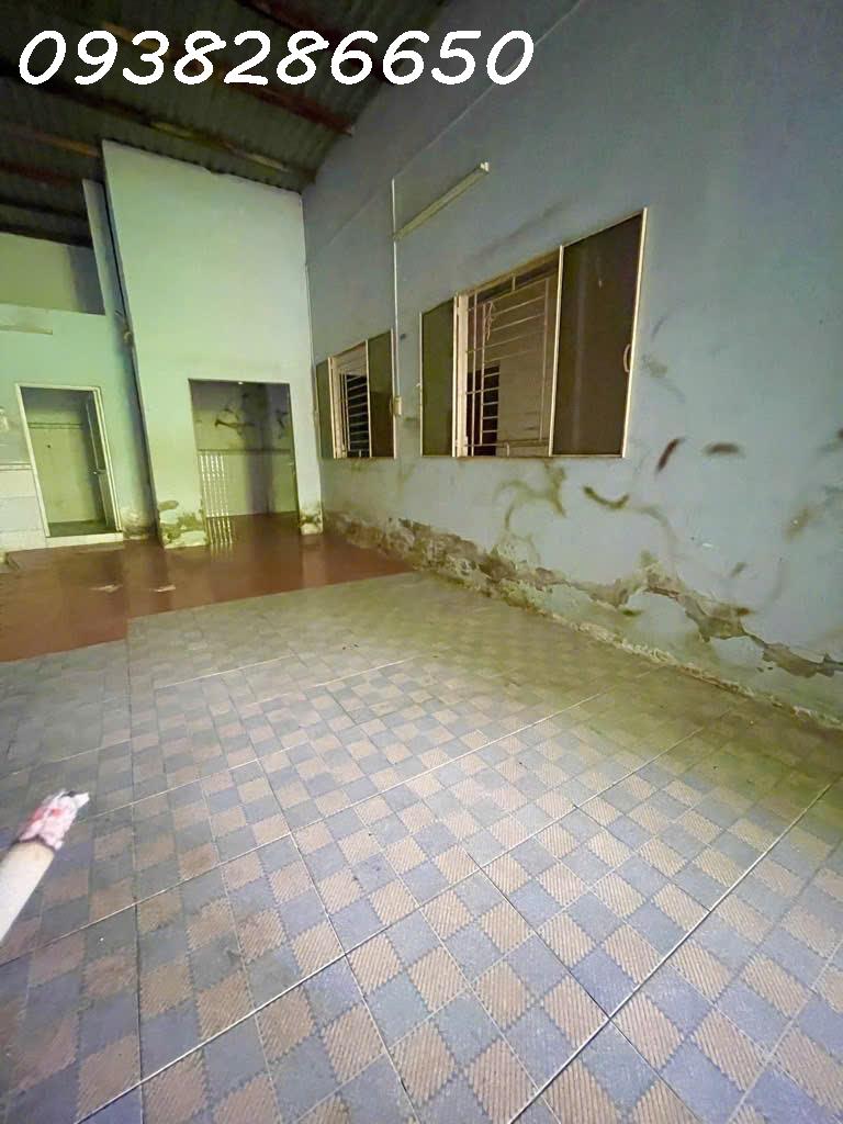BÁN NHÀ CẤP 4- DƯƠNG THỊ MƯỜI – HẺM XE HƠI – GẦN BỆNH VIỆN Q12 – DT 118M2 , GIÁ : 5,3 TỶ TL - Ảnh chính