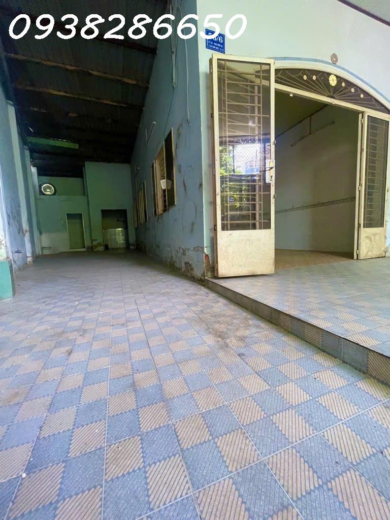 BÁN NHÀ CẤP 4- DƯƠNG THỊ MƯỜI – HẺM XE HƠI – GẦN BỆNH VIỆN Q12 – DT 118M2 , GIÁ : 5,3 TỶ TL - Ảnh 2