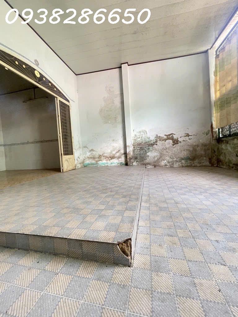 BÁN NHÀ CẤP 4- DƯƠNG THỊ MƯỜI – HẺM XE HƠI – GẦN BỆNH VIỆN Q12 – DT 118M2 , GIÁ : 5,3 TỶ TL - Ảnh 3