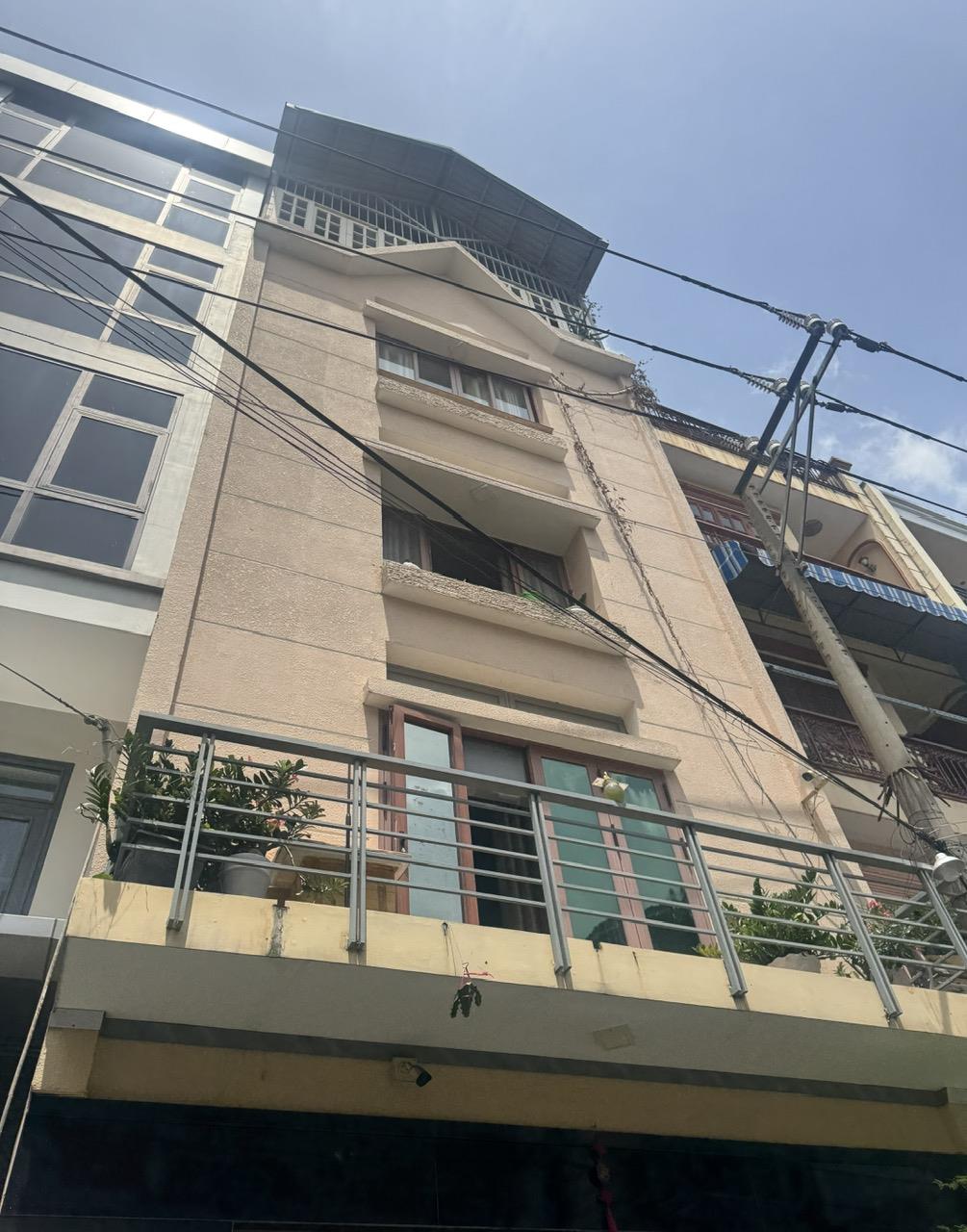 **Bán nhà đường Lạc Long Quân** phường 10 Tân Bình (5*15) 4 tầng - Ảnh chính