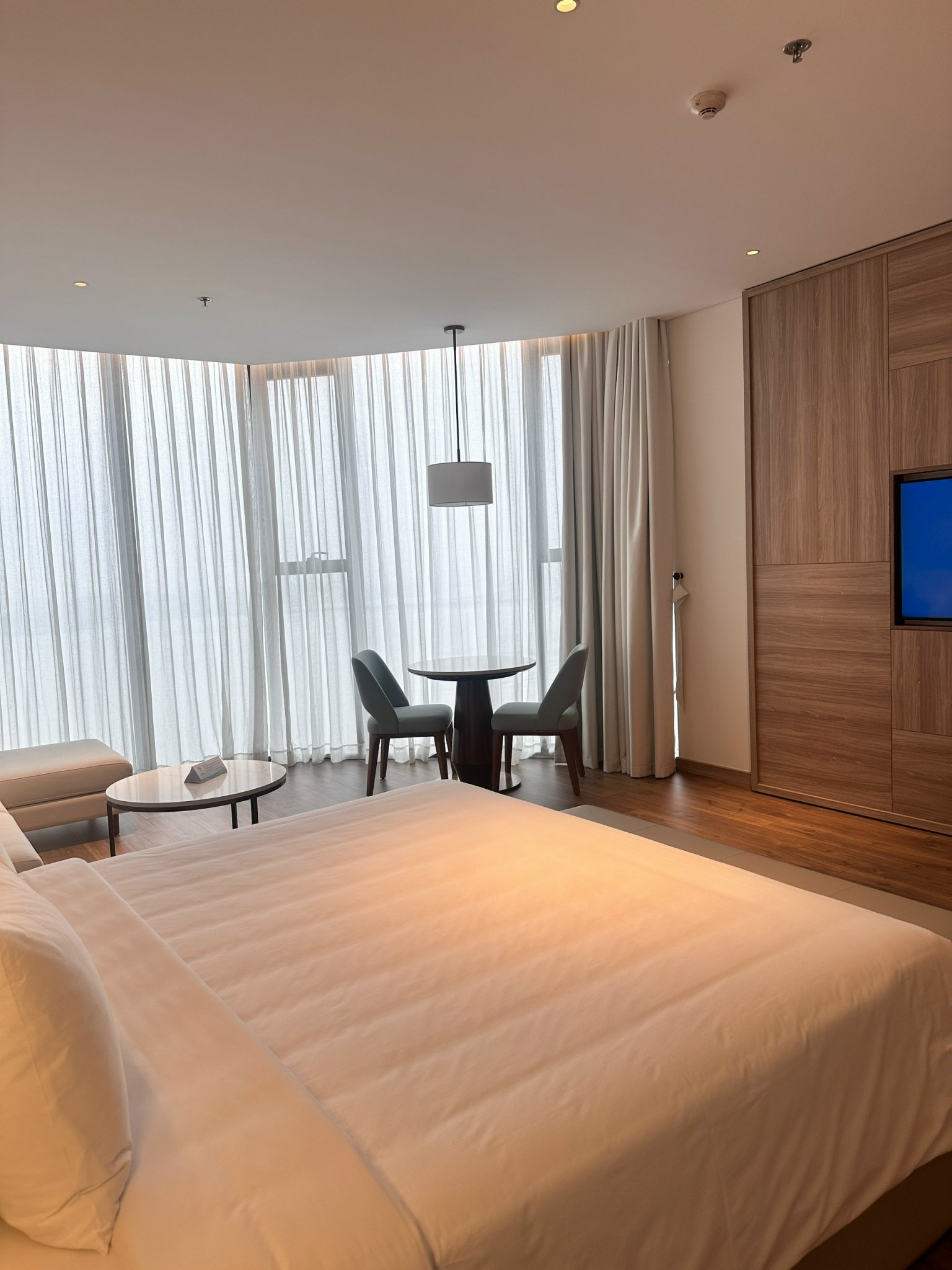 Bán căn condotel A La Carte Hạ Long Bay – căn góc 1904, tầng 19 - Ảnh 2