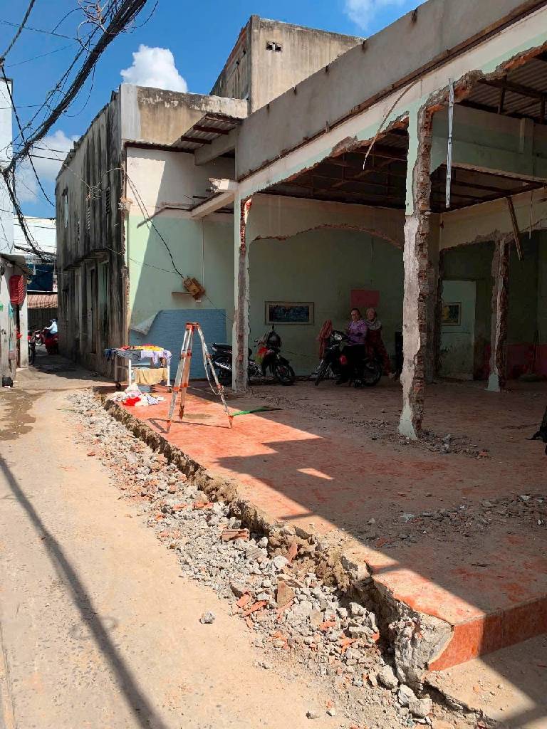 Siêu phẩm đầu tư - hẻm thông - ngay Tên Lửa - 70m2 - ngang 7.6m cực hiếm - chỉ hơn 4 tỷ - Ảnh 2