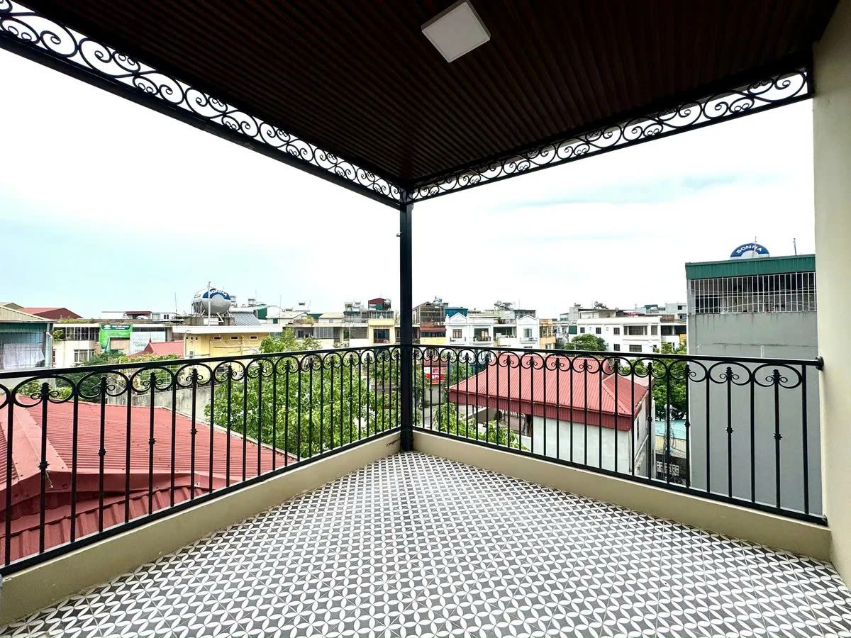 Bán nhà ngõ Văn Phú, Hà Đông. DT 37m2, 5 tầng, 3PN, full nội thất đẹp, sổ đỏ chính chủ. Giá 7.9 tỷ. - Ảnh 3