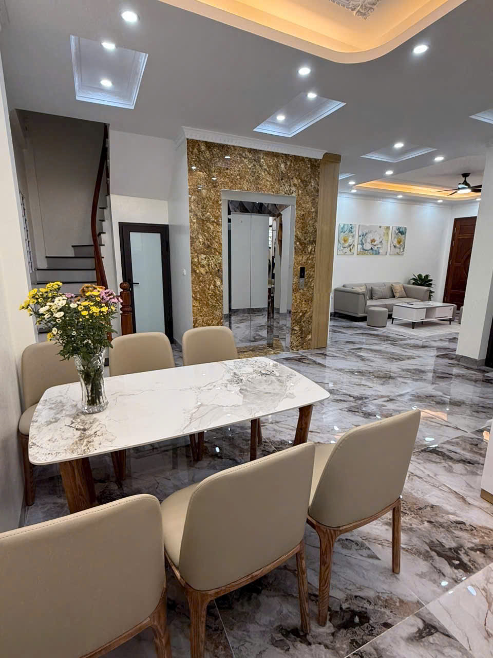 Bán Nhà Ngọc Lâm 59m² × 5T × MT 3.8m – 11.95 Tỷ – Long Biên<br>🌹 PHỐ CỔ NGỌC LÂM – NGÕ RỘNG – Ô TÔ - Ảnh 2