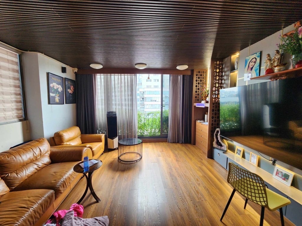 NHÀ BÁN MT BẾN VÂN ĐỒN- XE HƠI ĐỔ CỬA- ĐANG CÓ DÒNG TIỀN CHO THUÊ- THÔNG RA KHÁNH HỘI - HOÀNG DIỆU- - Ảnh 4