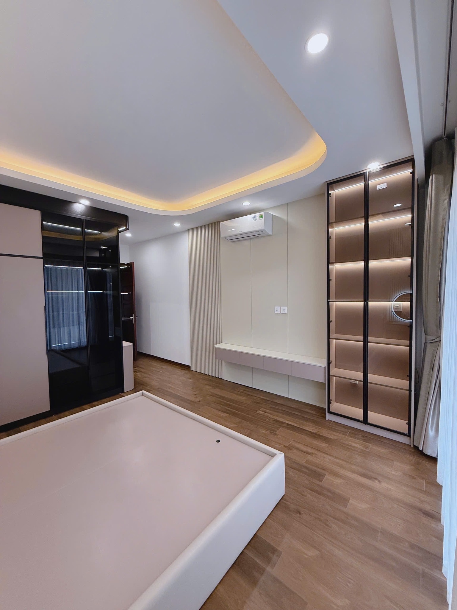 Bán Gấp Nhà 424 Ngọc Thụy, Long Biên, 50m2, 6 Tầng, Gara Ô tô, Thang Máy, Full nội thất - Ảnh 3
