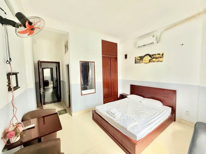 Bán nhà Mặt tiền Hẻm Lý Thánh Tông - gần Hòa Bình, 8x18m, 4 Tầng - 16 PN, 19,9 tỷ. - Ảnh 2