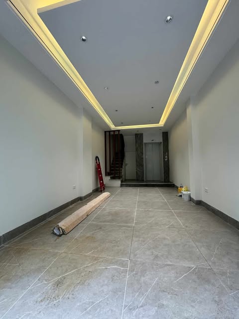 Bán Gấp Nhà Ngõ 140 Ngọc Thụy, Long Biên, 36m2, 7 Tầng, Gara, ô tô, Thang Máy, full đồ - Ảnh 2