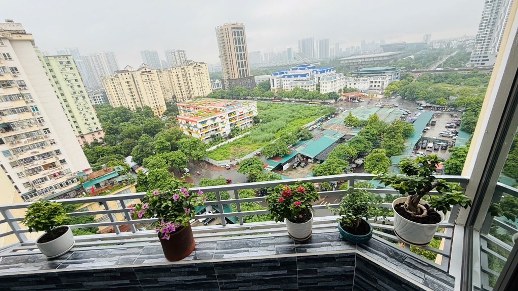 KDT NAM TRUNG YÊN 2 NGỦ 2 WC-NỘI THẤT MỚI TINH- 75M GIÁ CHỈ 6,1 TỶ - Ảnh 4
