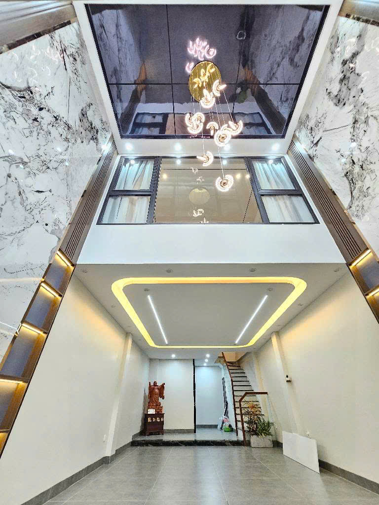 TUYỆT PHẨM PHỐ CỔ LINH 65M, 8T, MT5M, NỞ HẬU, THANG MÁY, GARA 2 Ô TÔ, FULL NỘI THẤT NHẬP. - Ảnh 4
