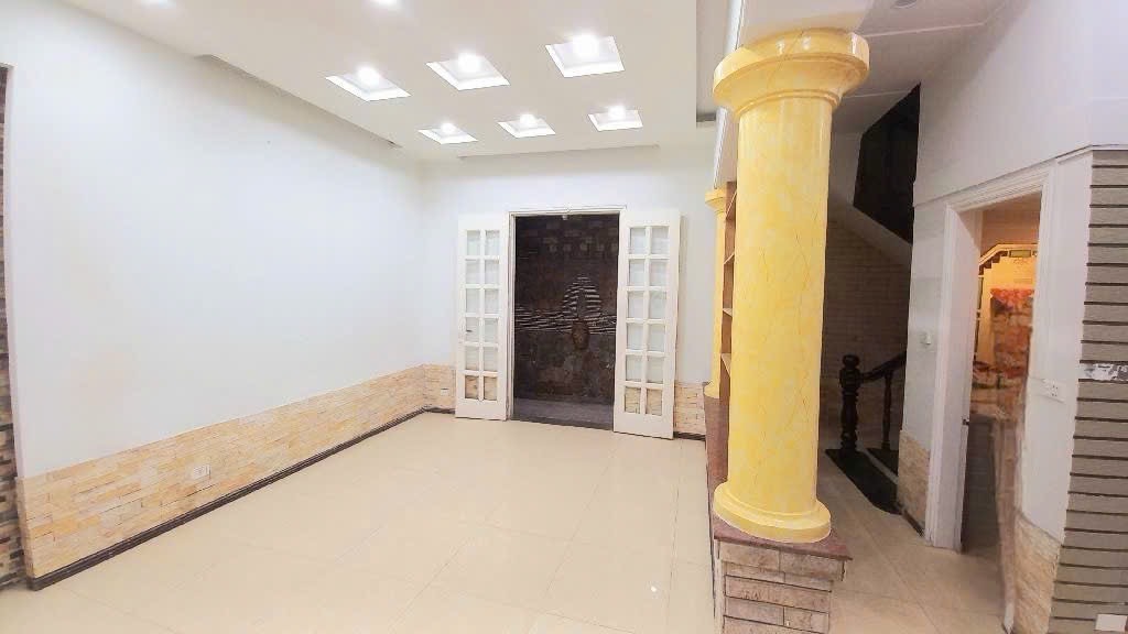 Thịnh Hào 105m 4 tầng, nhà rộng, ngõ to sổ vuông chỉ 19,9 tỷ - Ảnh chính