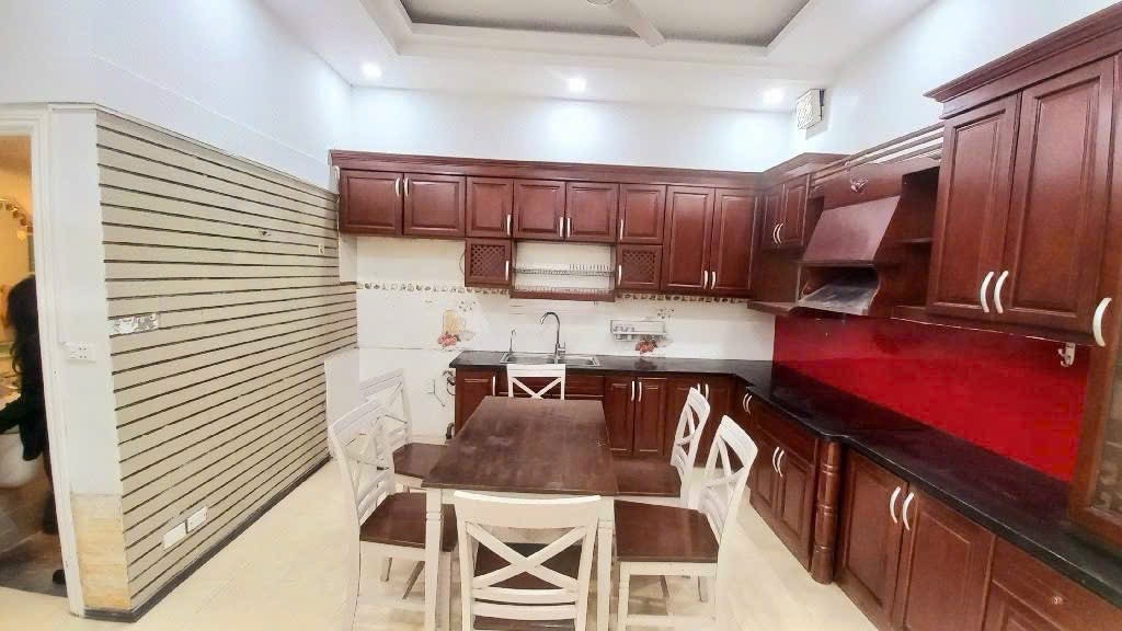 Thịnh Hào 105m 4 tầng, nhà rộng, ngõ to sổ vuông chỉ 19,9 tỷ - Ảnh 1