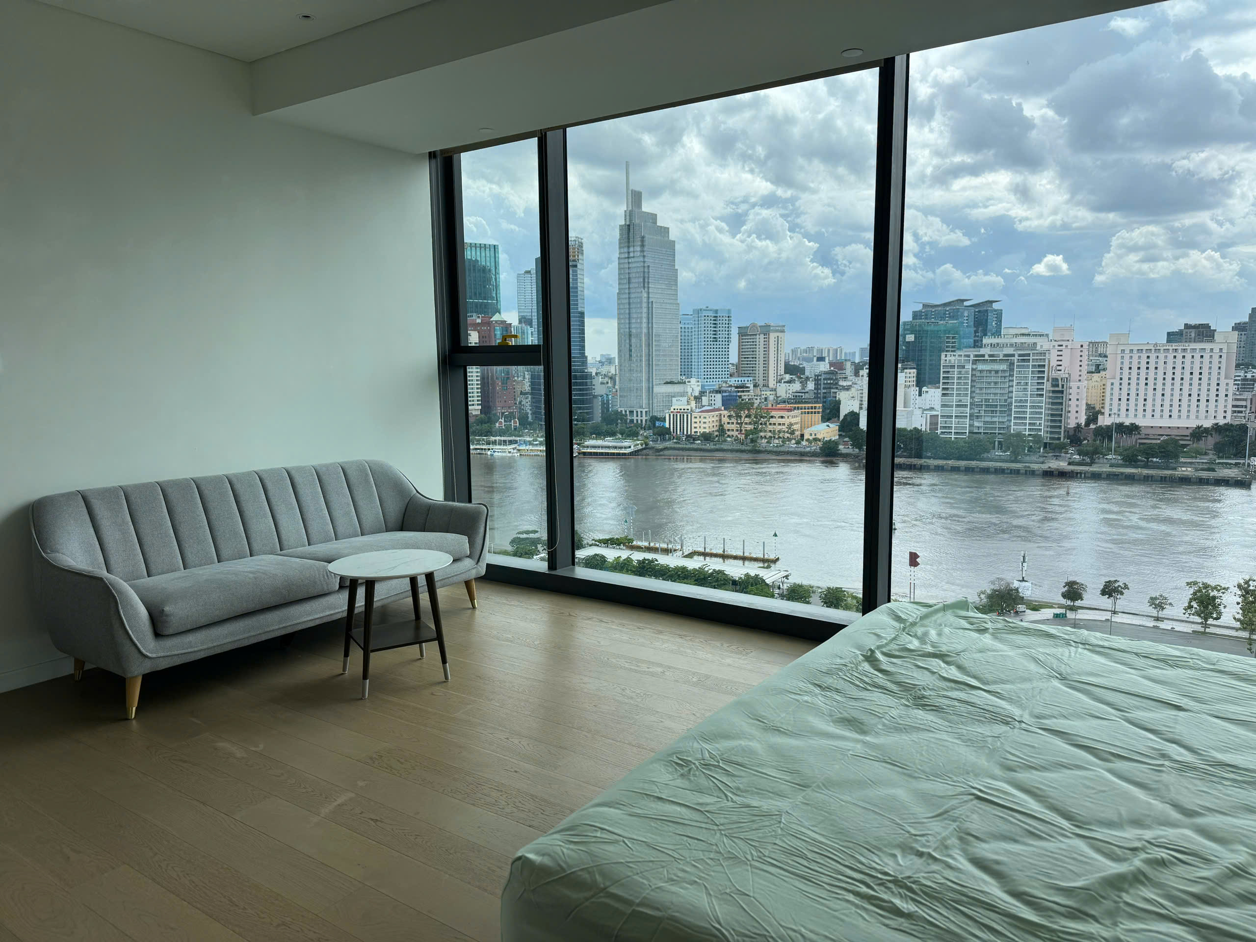 Cho Thuê Căn hộ A10B12 Opera Thủ Thiêm view trực diện Quận 1. - Ảnh 1