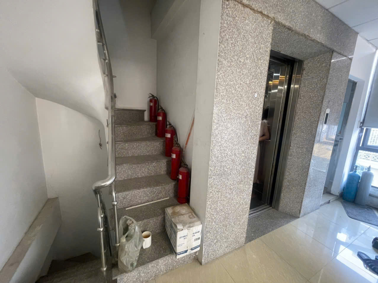 BÁN NHÀ MẶT PHỐ NGUYỄN XIỂN-THANH XUÂN, KD, VP, 50 M2,6 TẦNG TM, GIÁ 29 TỶ. - Ảnh 4