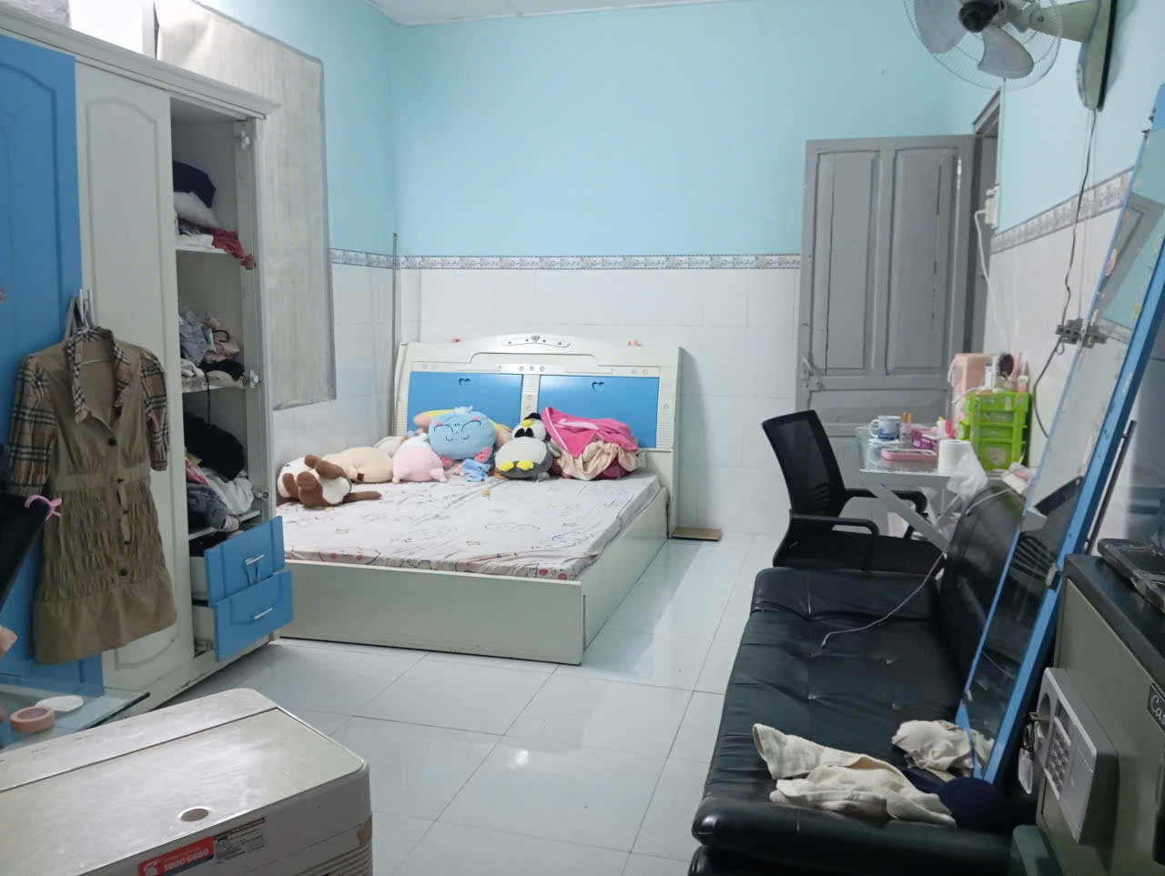 CHO THUÊ CĂN HỘ MẶT ĐƯỜNG LẦU 1 – CƯ XÁ BỘ CÔNG AN – NGUYỄN CẢNH CHÂN, Q1 - Ảnh 1