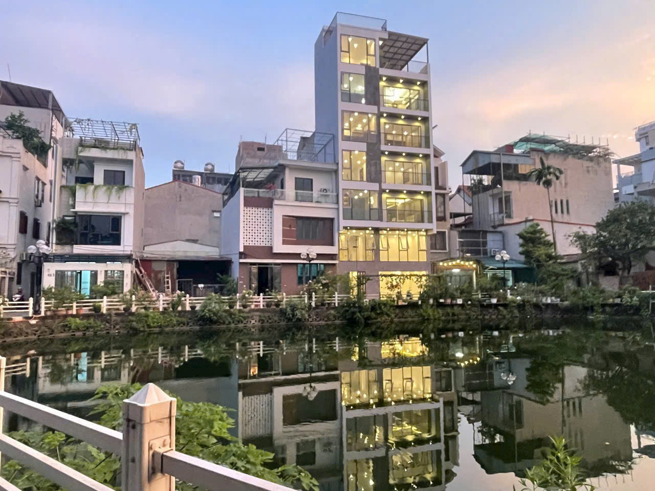🔥 VỊ TRÍ VÀNG – VIEW HỒ – Ô TÔ TRÁNH – SÁT PHỐ - FULL NỘI THẤT CAO CẤP 🔥 - Ảnh 2